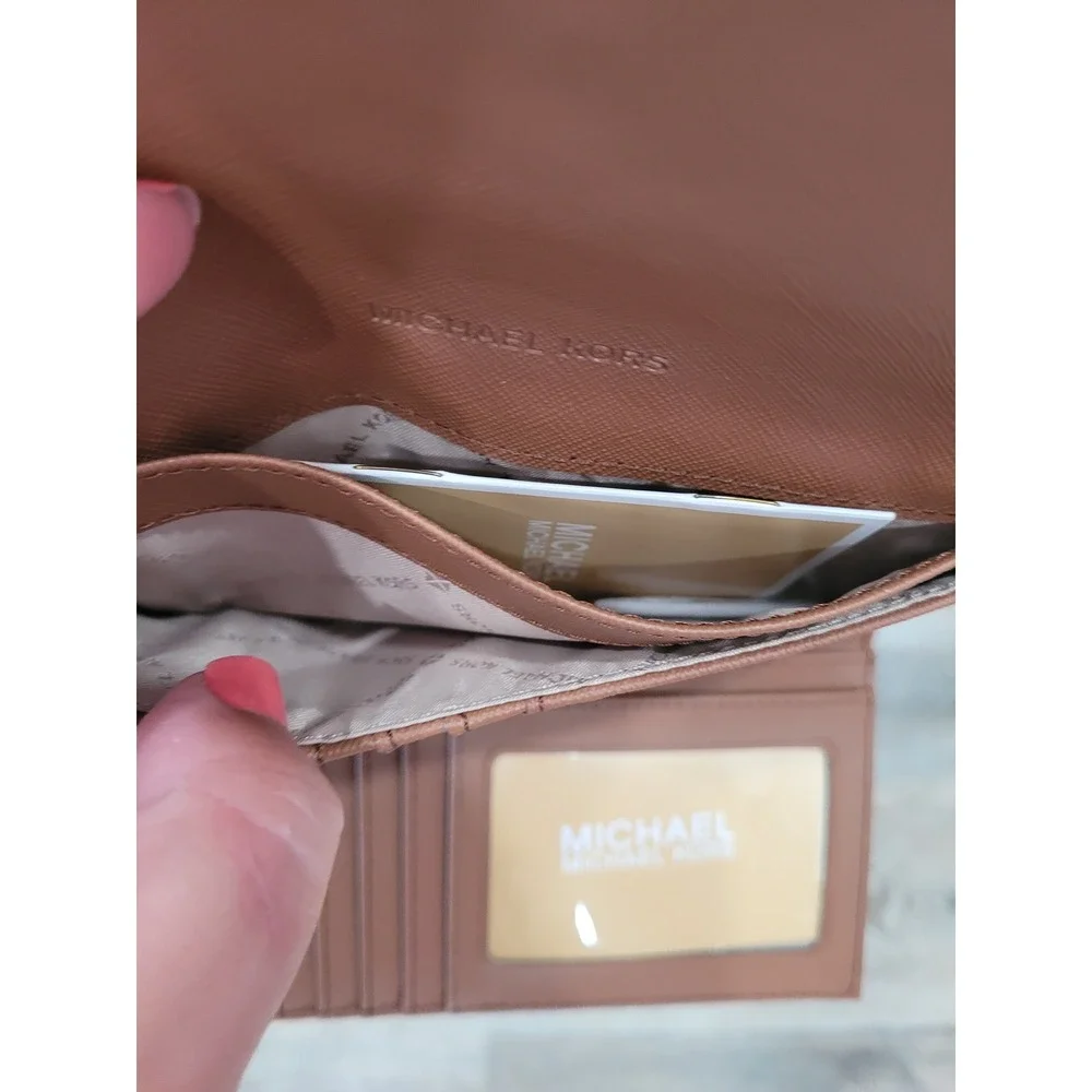 Michael Kors Trifold‎ Jet Set Traveler Wallet Brown Signature Logo Large #7